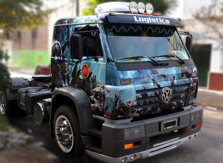 Ploteo completo impreso para camión sin acoplado