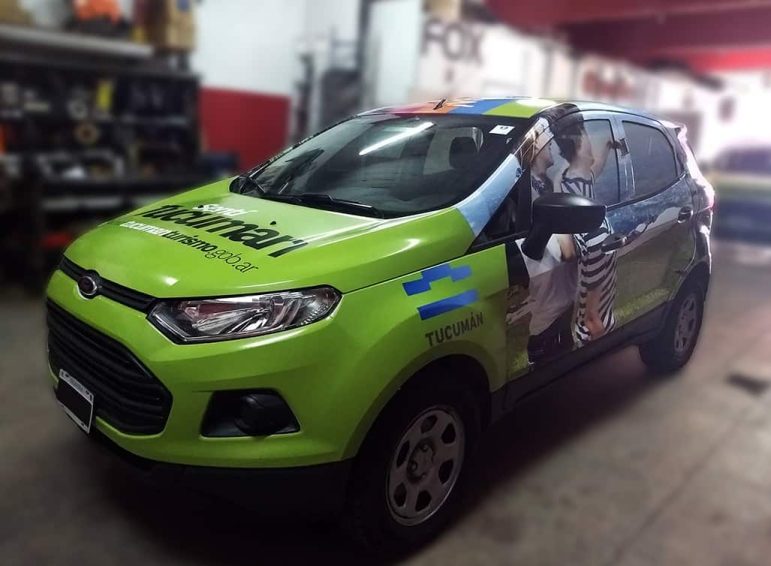 Ploteo total impreso de auto para promoción de Tucumán Turismo